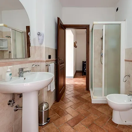 아파트 Il Cerro Basic Per Due 펠라고